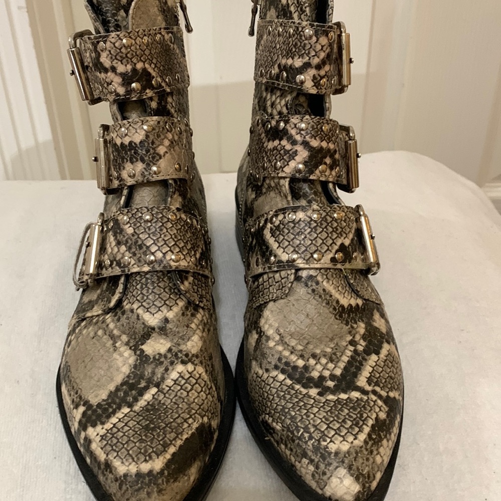 Steven By Steve Madden Booties Size 7.5 Like New - image 1
